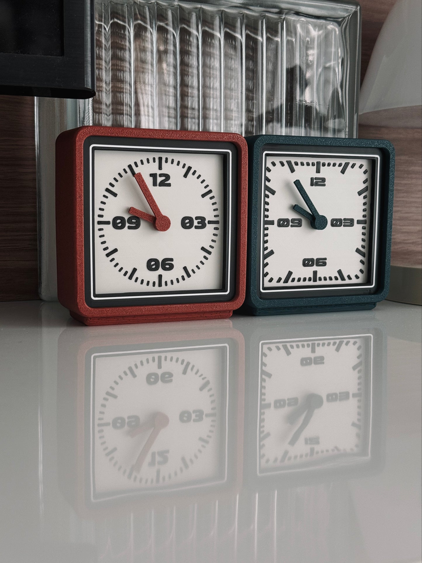 STRATOS DESK CLOCK