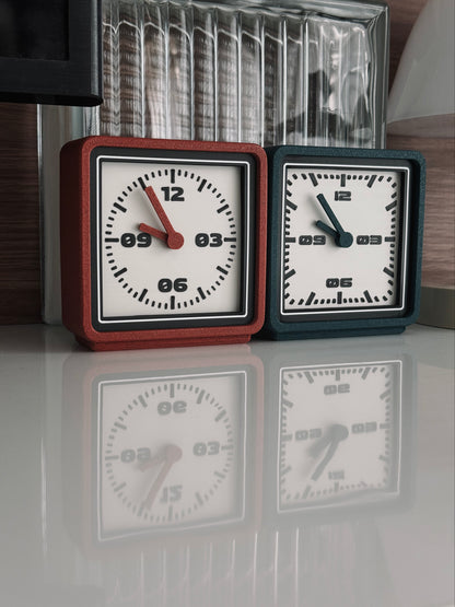 STRATOS DESK CLOCK